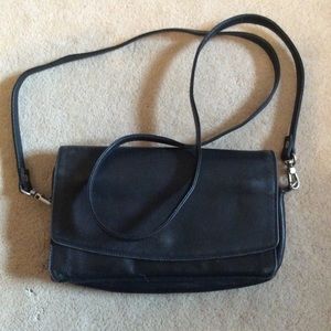 Derek Alexander crossbody travel bag. Black leathe